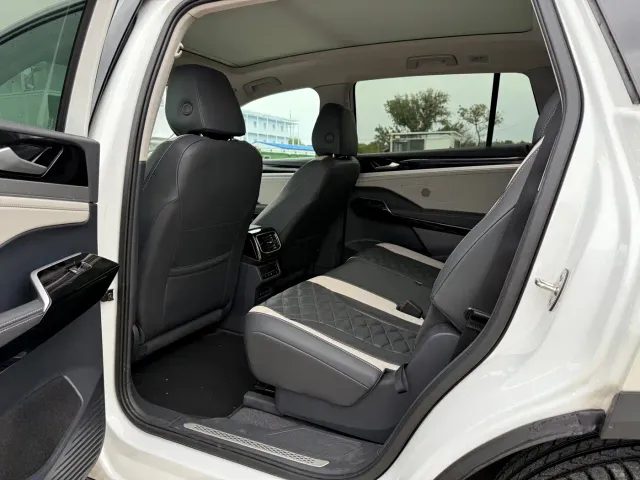 Volkswagen ID.6 Crozz — Фото автомобиля 8