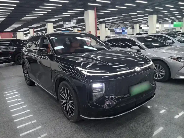 Changan Qiyuan Q07 — Фото автомобиля 3