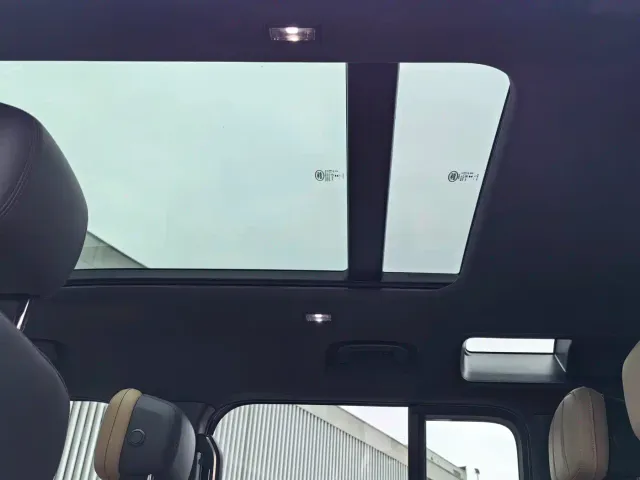 Land Rover Defender — Фото автомобиля 19