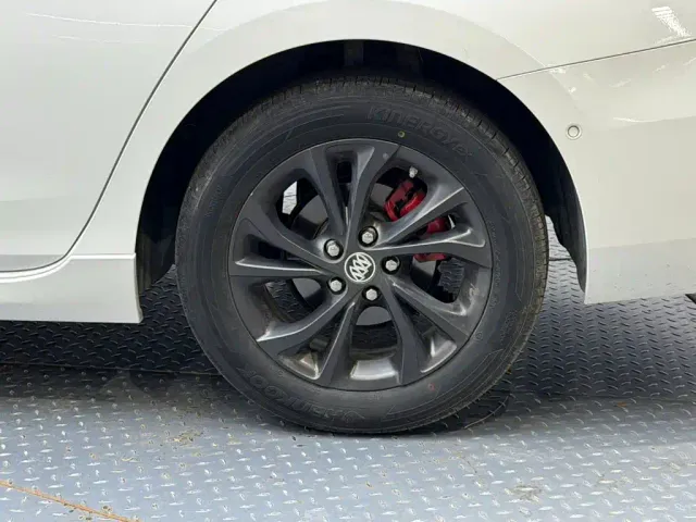 Buick Verano — Фото автомобиля 8
