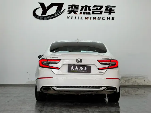 Honda Accord — Фото автомобиля 9