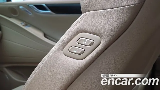 Genesis G80 Бензин 2.5 турбо AWD — Фото автомобиля 27