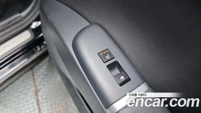 Hyundai Grandeur Grandeur (GN7) 2.5 Бензин 2WD — Фото автомобиля 19
