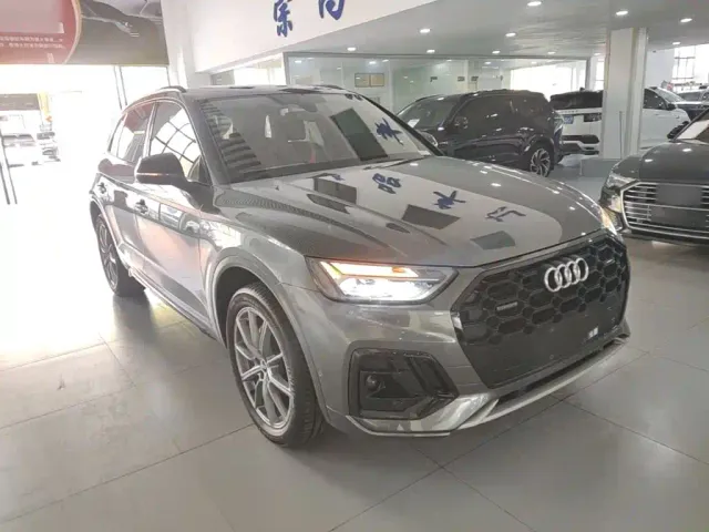 Audi Q5L — Фото автомобиля 3