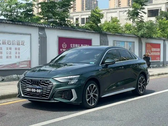 Фотография автомобиля — Audi A3