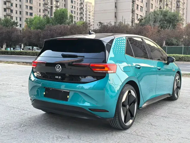 Volkswagen ID.3 — Фото автомобиля 9