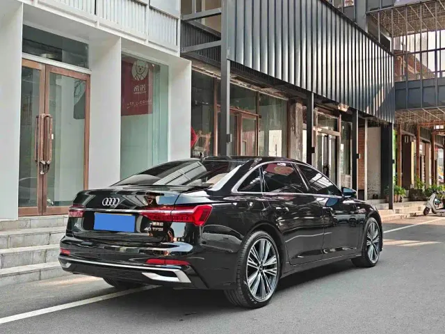 Audi A6L — Фото автомобиля 6