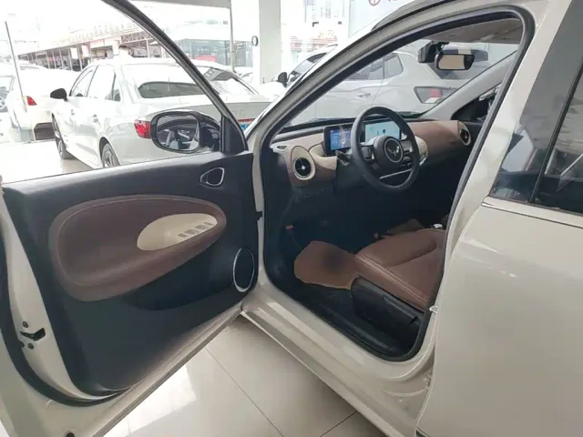 Wuling Bingo — Фото автомобиля 15