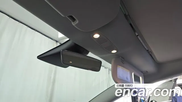 Tesla Model 3 — Фото автомобиля 26
