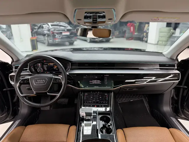 Audi A8 — Фото автомобиля 7