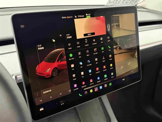 Tesla Model Y — Фото автомобиля 13