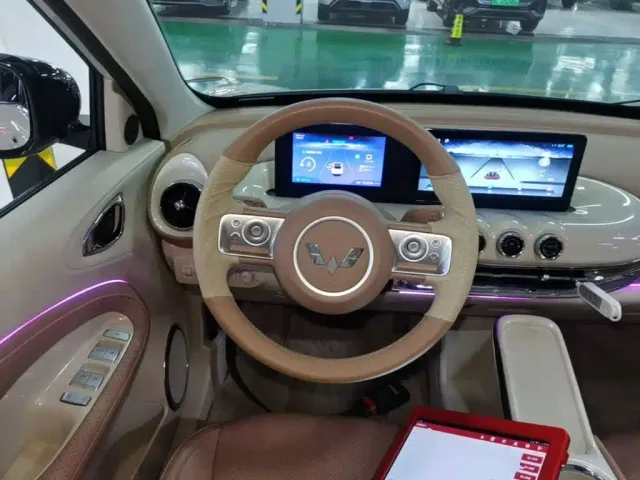 Wuling Bingo — Фото автомобиля 10