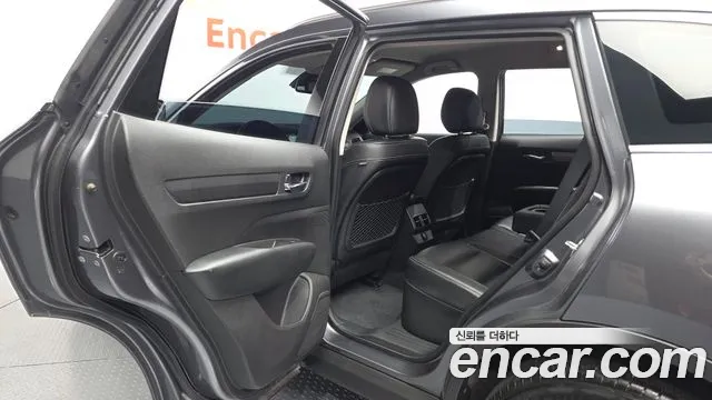Renault-KoreaSamsung QM6 Новый QM6 2.0 LPe LE Signature 2WD — Фото автомобиля 22