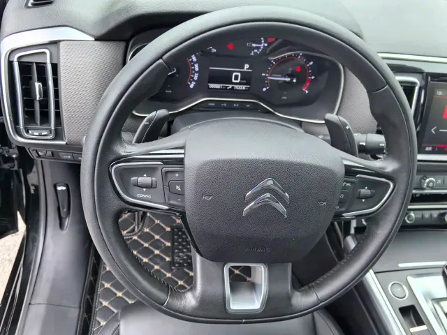 Citroen C6 — Фото автомобиля 18