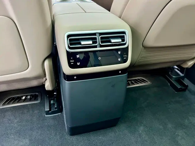 Li Auto L7 — Фото автомобиля 27