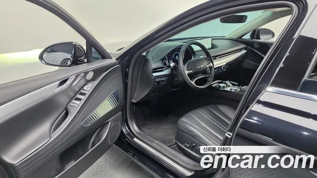 Genesis G80 RG3 — Фото автомобиля 10