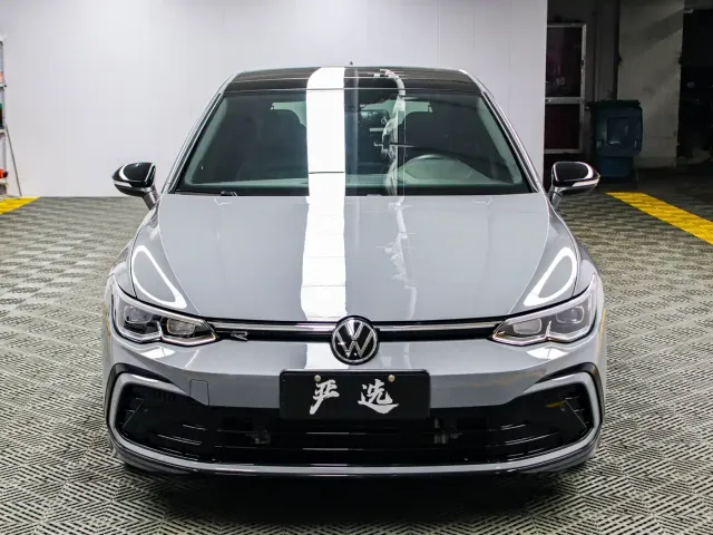 Volkswagen Golf — Фото автомобиля 2