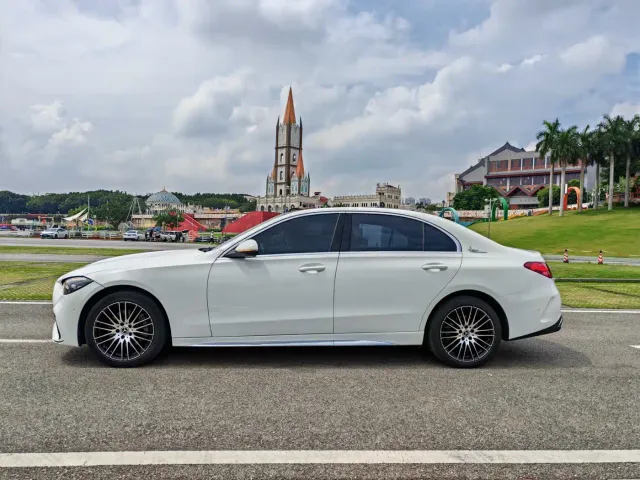 Mercedes-Benz C-Class — Фото автомобиля 3