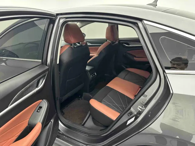 Changan Eado — Фото автомобиля 12