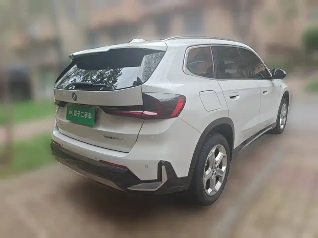 BMW X1 — Фото автомобиля 4