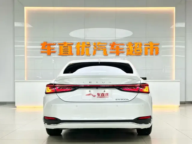 Lexus ES — Фото автомобиля 6