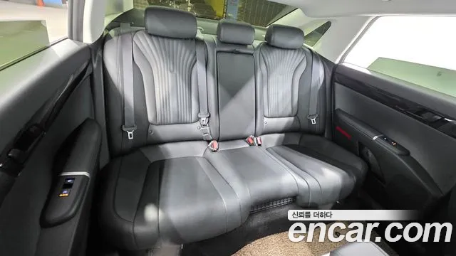 Hyundai Grandeur GN7 — Фото автомобиля 17