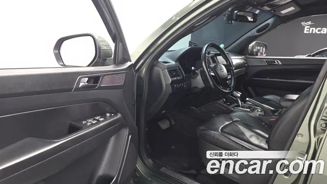 KG_Mobility_Ssangyong Rexton Новый Rexton Sport Дизель 2.2 4WD — Фото автомобиля 11