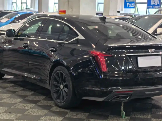 Cadillac CT5 — Фото автомобиля 4
