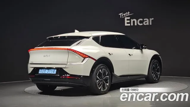 Kia EV6 Long Range — Фото автомобиля 2