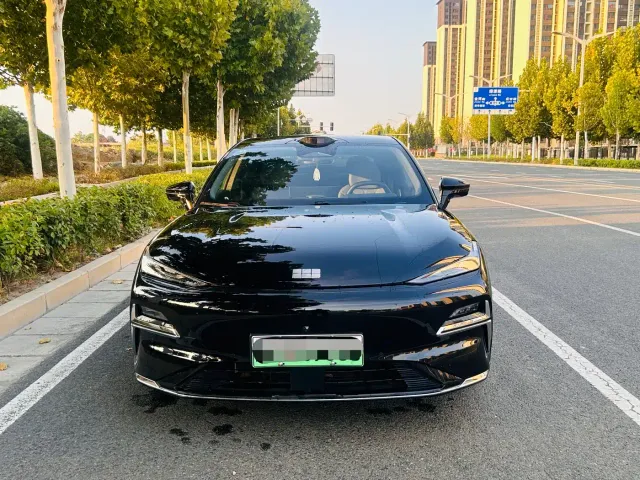 Geely Galaxy Xingyao 8 — Фото автомобиля 2