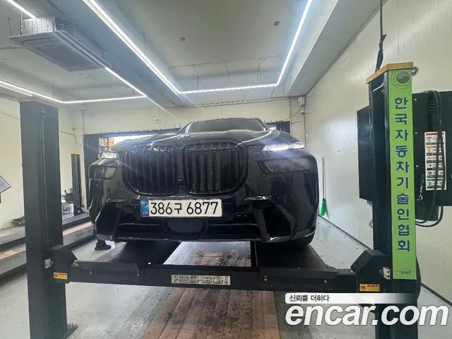 Фотография автомобиля — BMW X7 G07