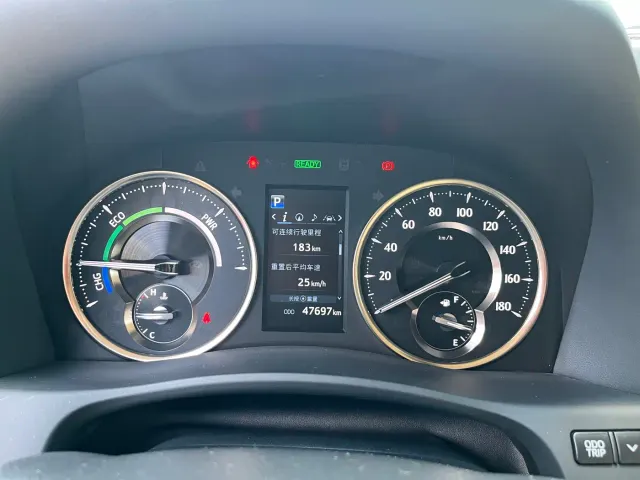 Toyota Vellfire — Фото автомобиля 14