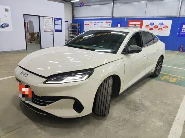 Фотография автомобиля — BYD Seal 06