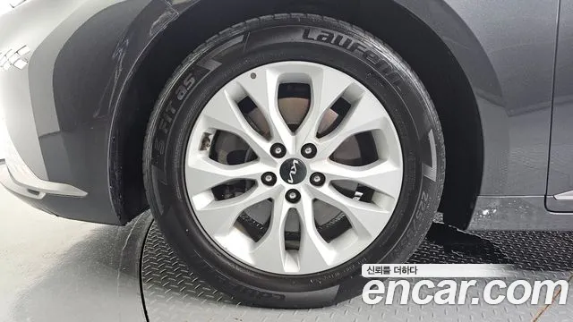 Kia K8 2.5 Бензин 2WD — Фото автомобиля 5