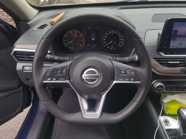 Nissan Teana — Фото автомобиля 15