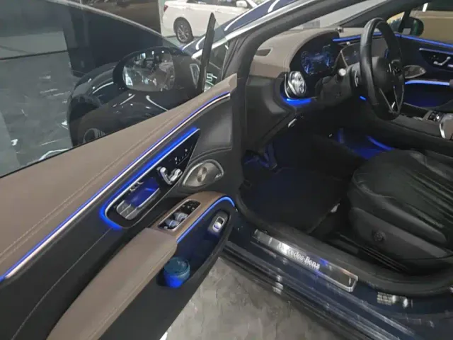Mercedes-Benz EQS — Фото автомобиля 15