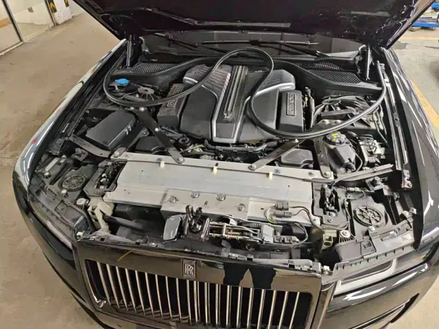 Rolls-Royce Ghost — Фото автомобиля 18
