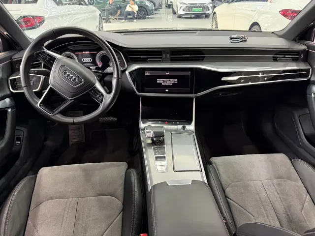Audi A6L — Фото автомобиля 5