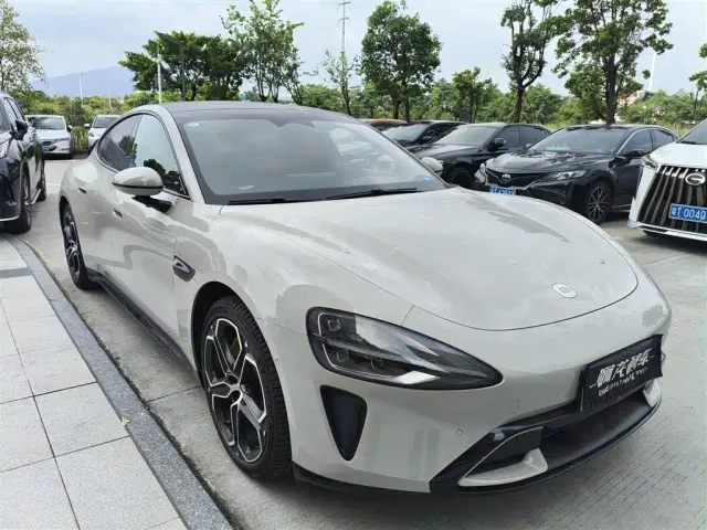 Xiaomi SU7 — Фото автомобиля 3