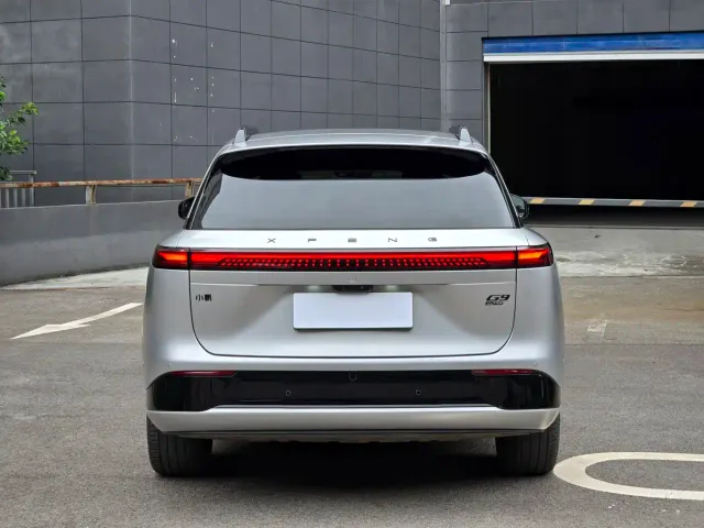 Xpeng G9 — Фото автомобиля 5