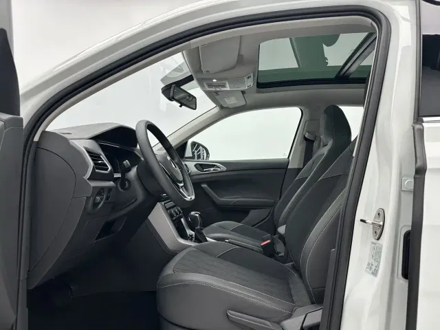 Volkswagen T-Cross — Фото автомобиля 5
