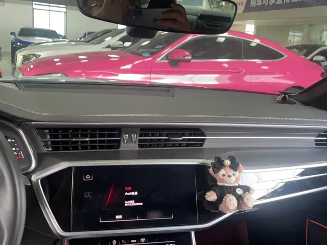 Audi A7L — Фото автомобиля 5