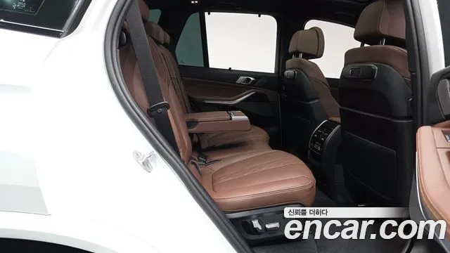 BMW X5 xDrive 40i M Sport — Фото автомобиля 10