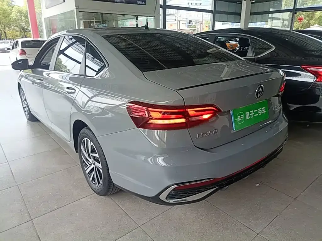 Volkswagen Lavida 2023 280TSI DSG Starlight Comfort Edition — Фото автомобиля 4
