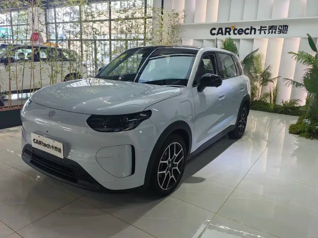 Фотография автомобиля — Leapmotor A10