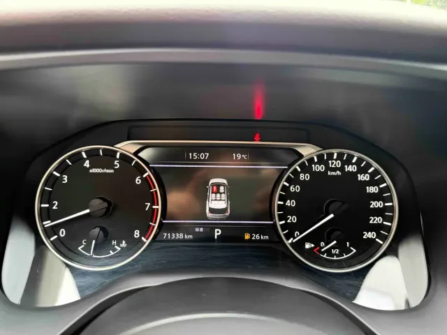Nissan X-Trail — Фото автомобиля 13
