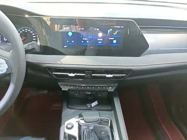 Changan X7 Plus — Фото автомобиля 12