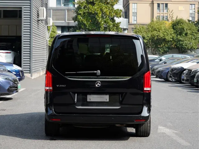 Mercedes-Benz V-Class — Фото автомобиля 5