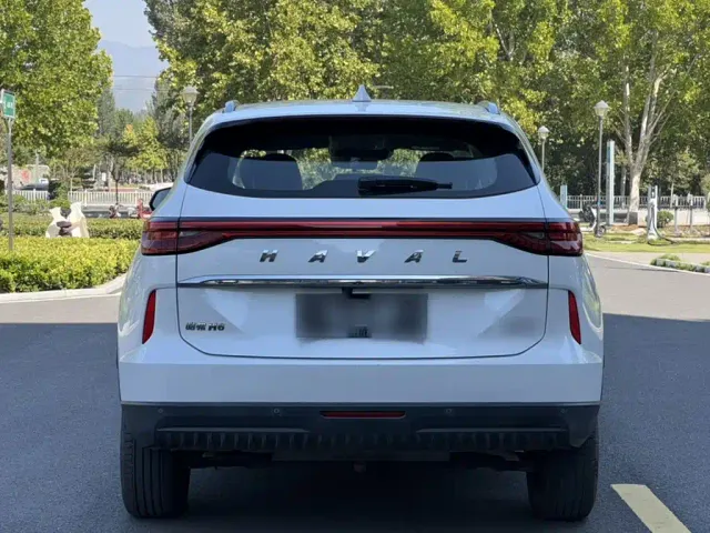 Haval H6 — Фото автомобиля 13