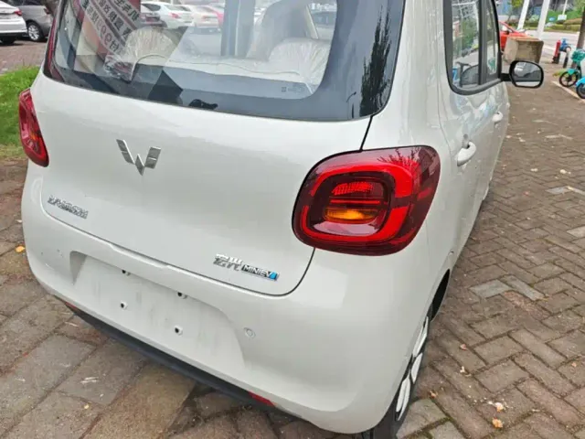 Wuling Hongguang Mini EV — Фото автомобиля 7